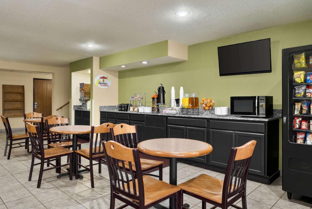 Super 8 By Wyndham Maysville Ky Экстерьер фото
